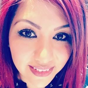 Meet your Posher, Adriana